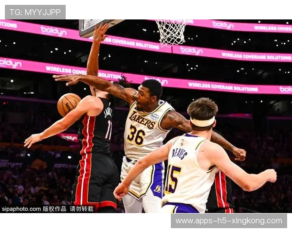 热火靠阿德巴约内线反击,迈阿密掌控关键分