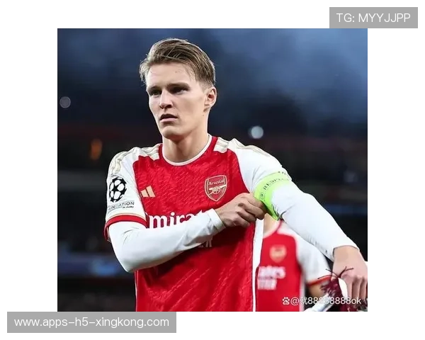 阿森纳厄德高近距离巧射让门将无力招架